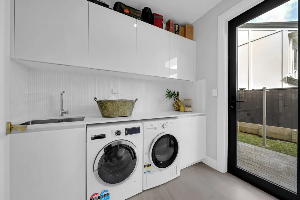 Photos of 225A Bleakhouse Road