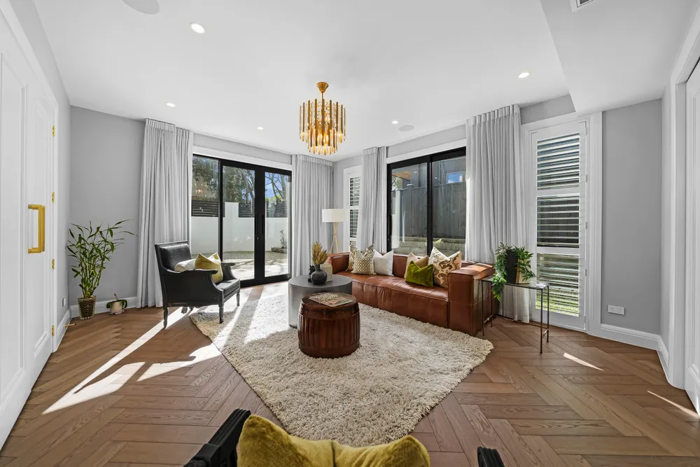 Photos of 225A Bleakhouse Road