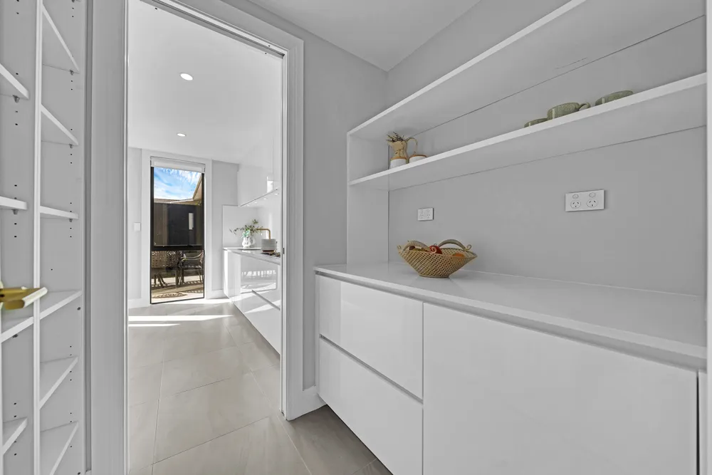 Photos of 225A Bleakhouse Road