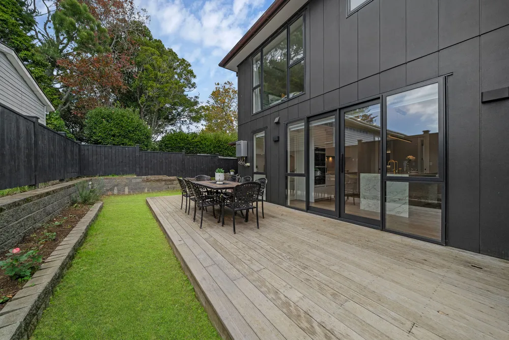 Photos of 225A Bleakhouse Road