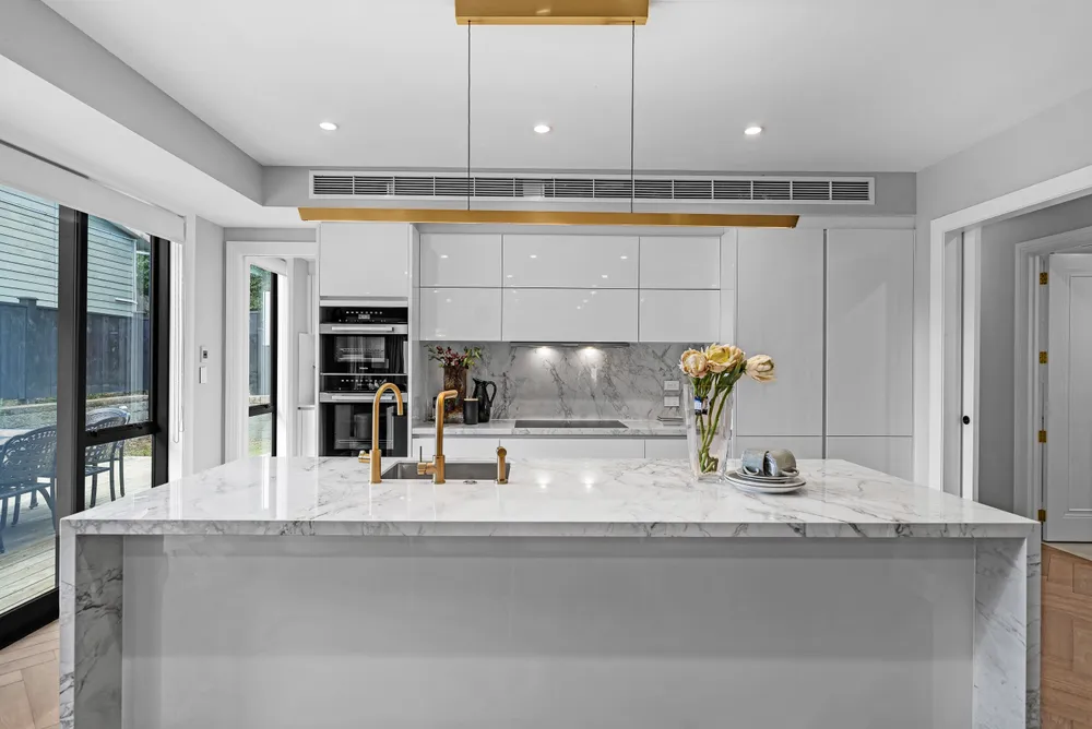 Photos of 225A Bleakhouse Road