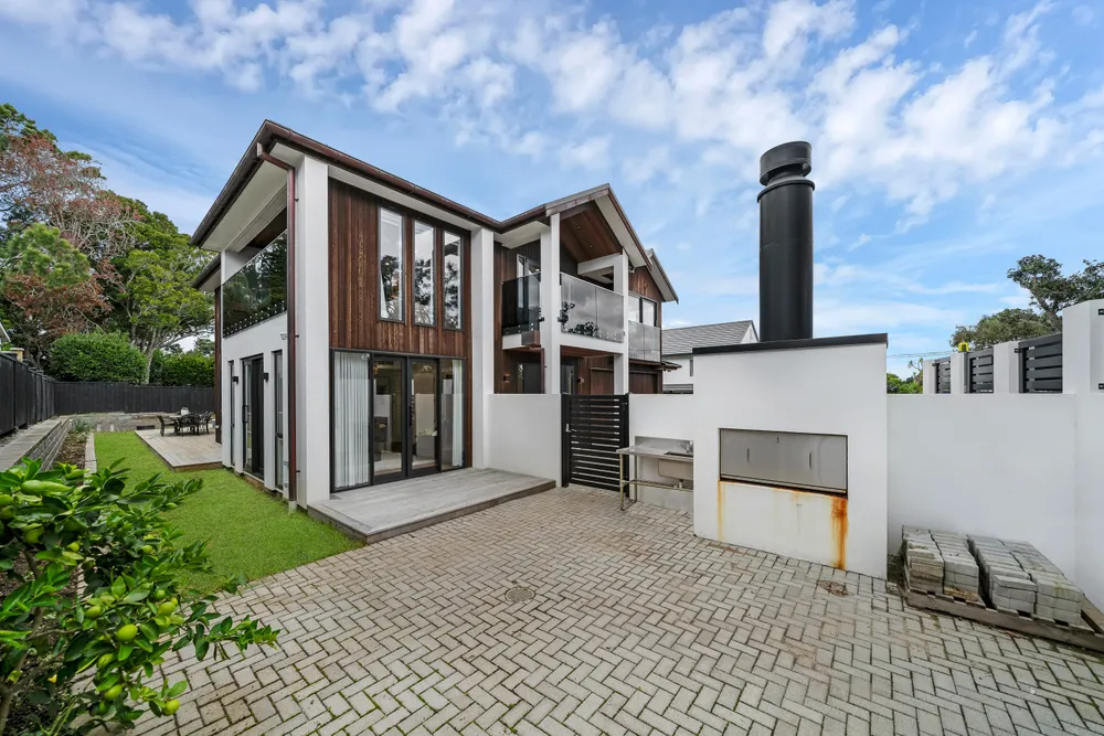 Photos of 225A Bleakhouse Road
