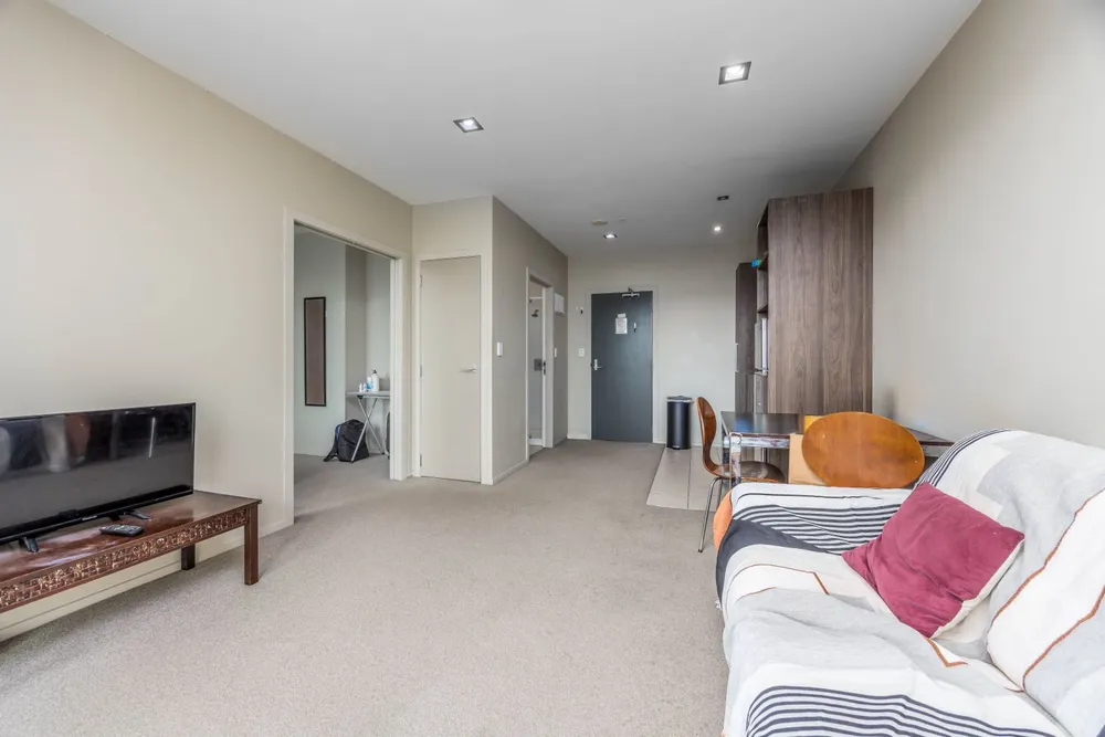 Photos of 302/85 Beach Road