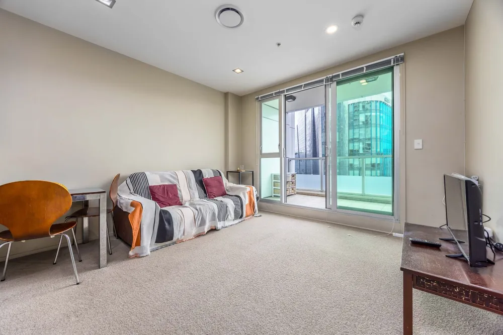 Photos of 302/85 Beach Road