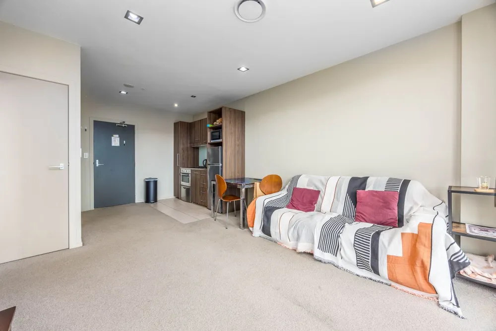 Photos of 302/85 Beach Road