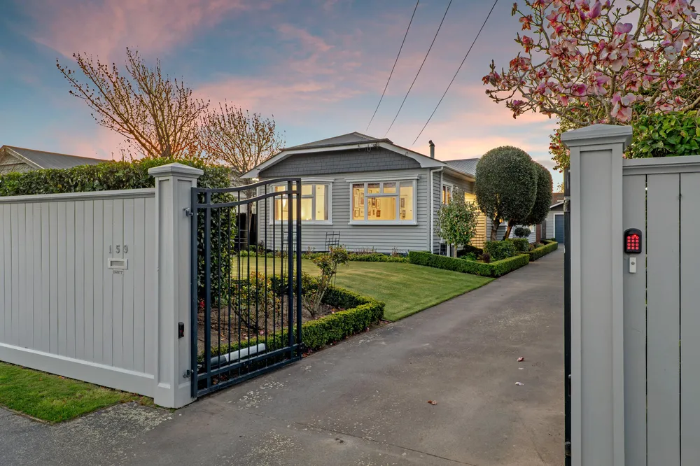 Photos of 159 Weston Road