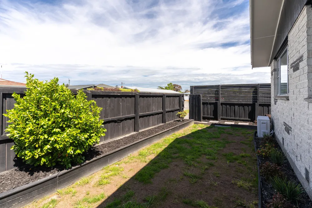 Photos of 18A Blakehall Place
