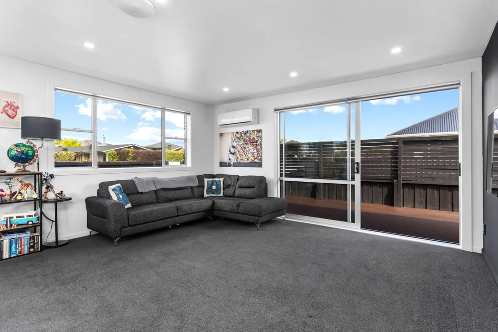 Photos of 18A Blakehall Place
