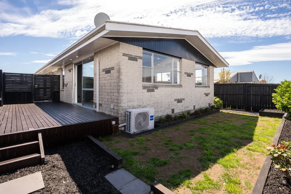 Photos of 18A Blakehall Place