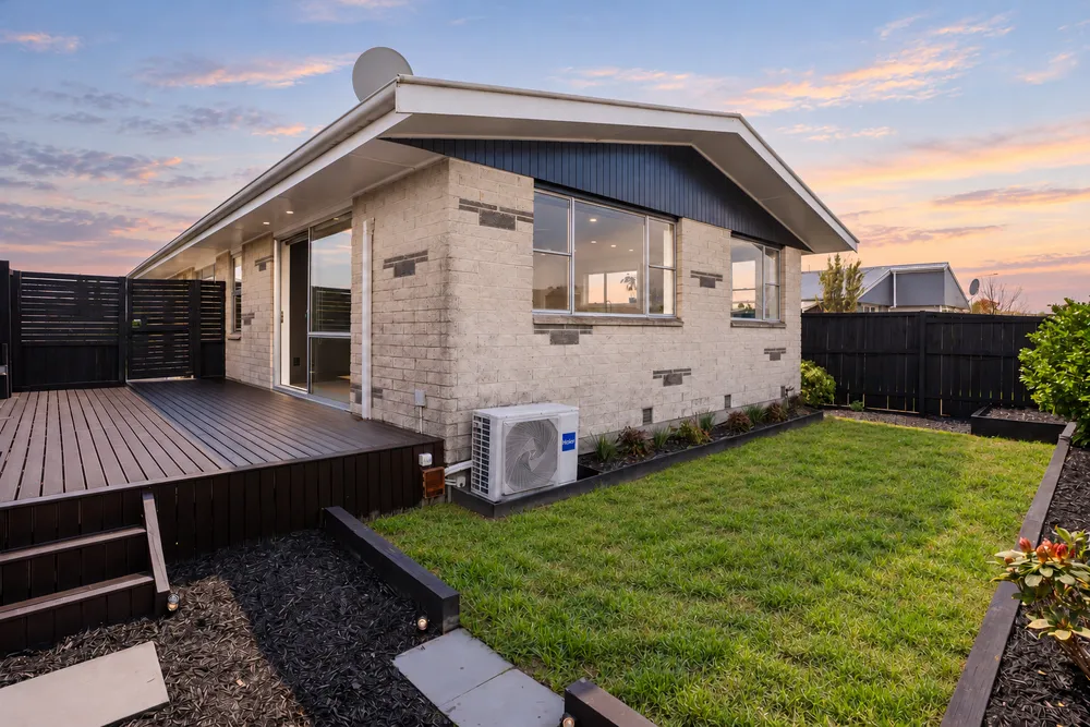 Photos of 18A Blakehall Place
