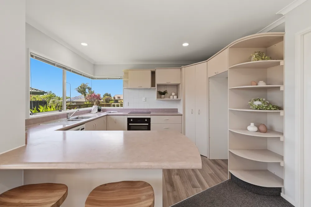 Photos of 5 Kochia Avenue