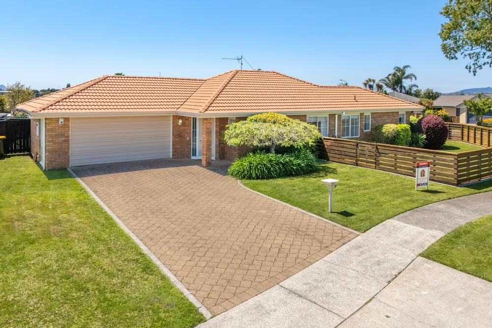 Photos of 5 Kochia Avenue