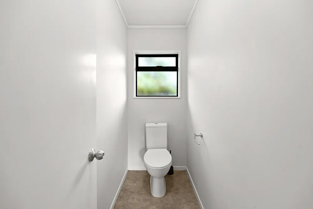 Photos of 25 Admiral Crescent