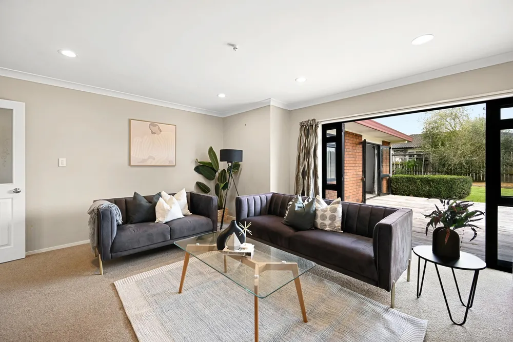 Photos of 25 Admiral Crescent