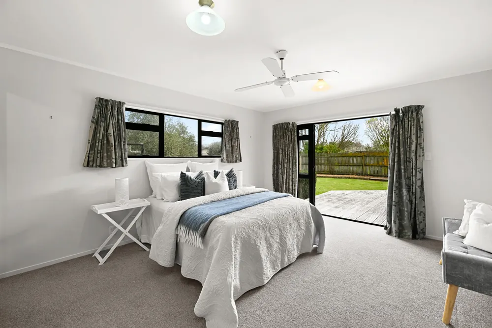 Photos of 25 Admiral Crescent