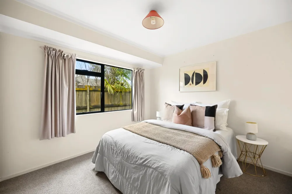 Photos of 25 Admiral Crescent