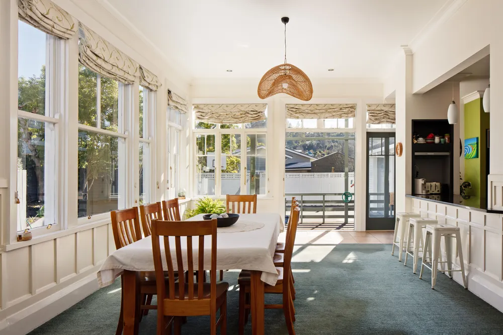 Photos of 15 Russell Street