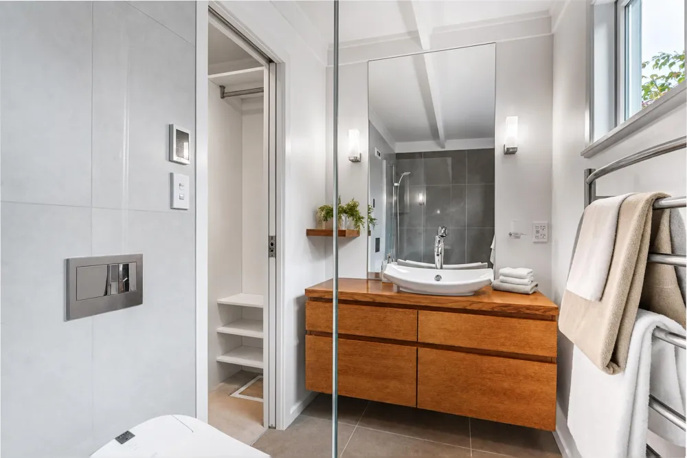 Photos of 11A Tudor Street
