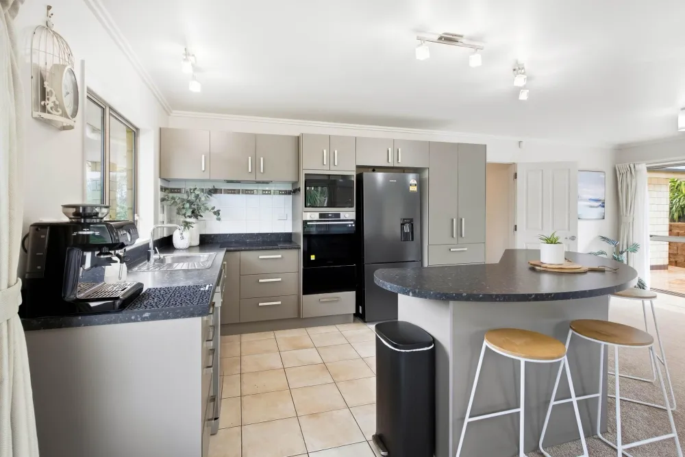 Photos of 50 Manchester Street