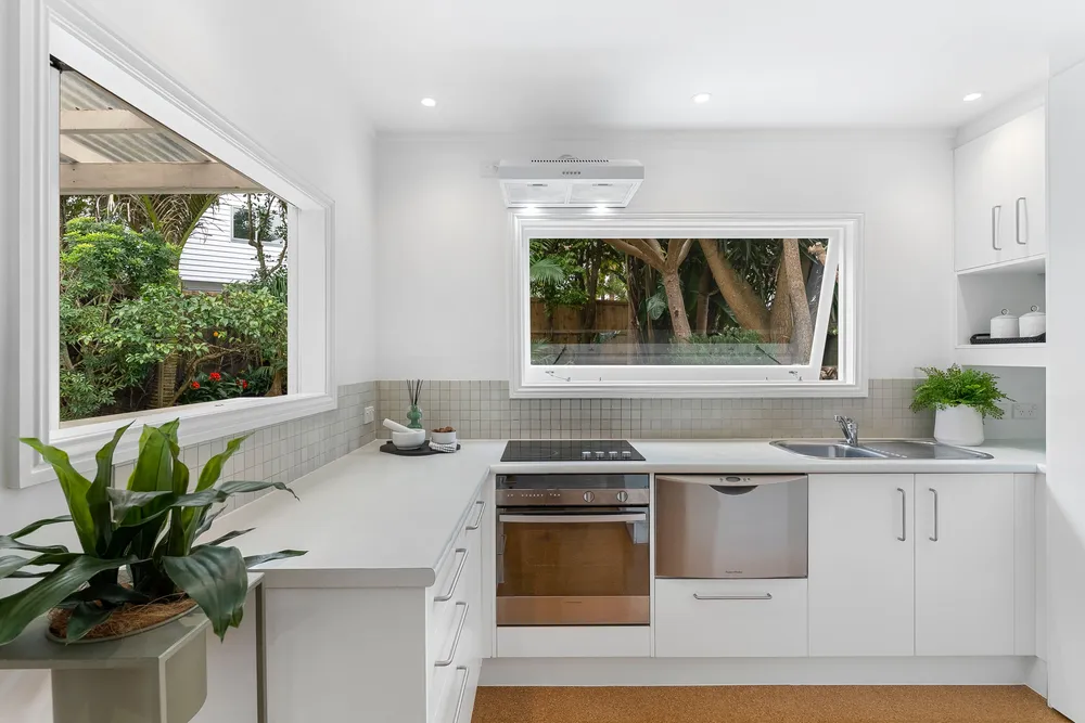 Photos of 6 Buller Street