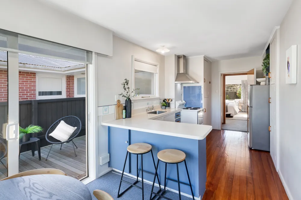 Photos of 2/4 Lansbury Avenue