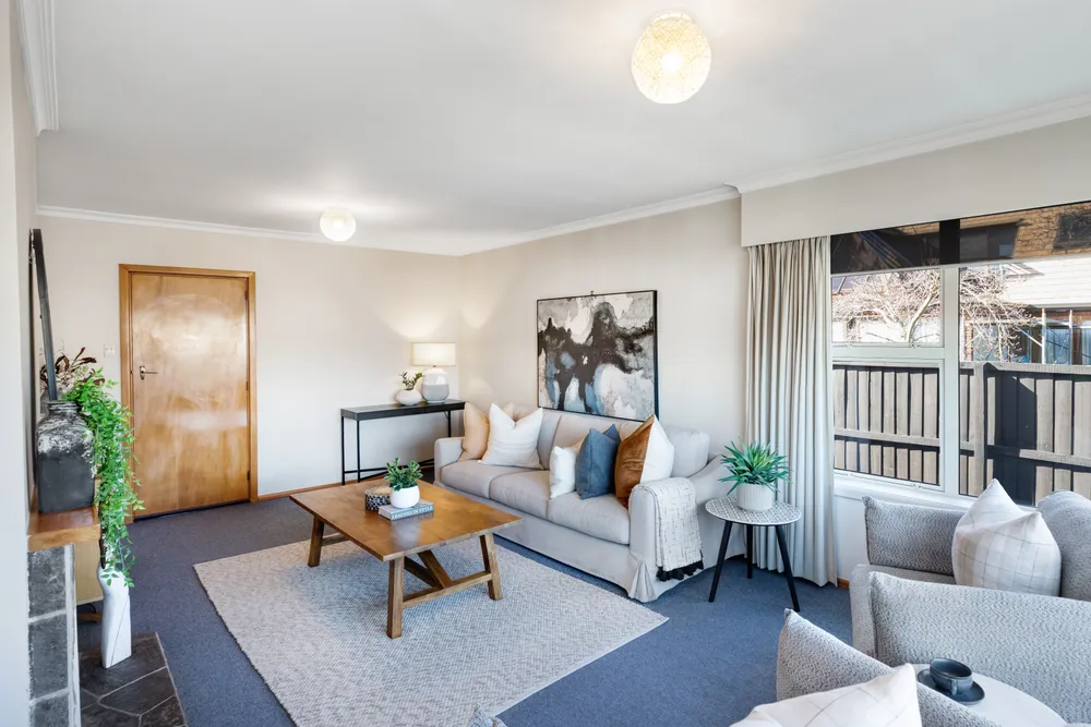 Photos of 2/4 Lansbury Avenue