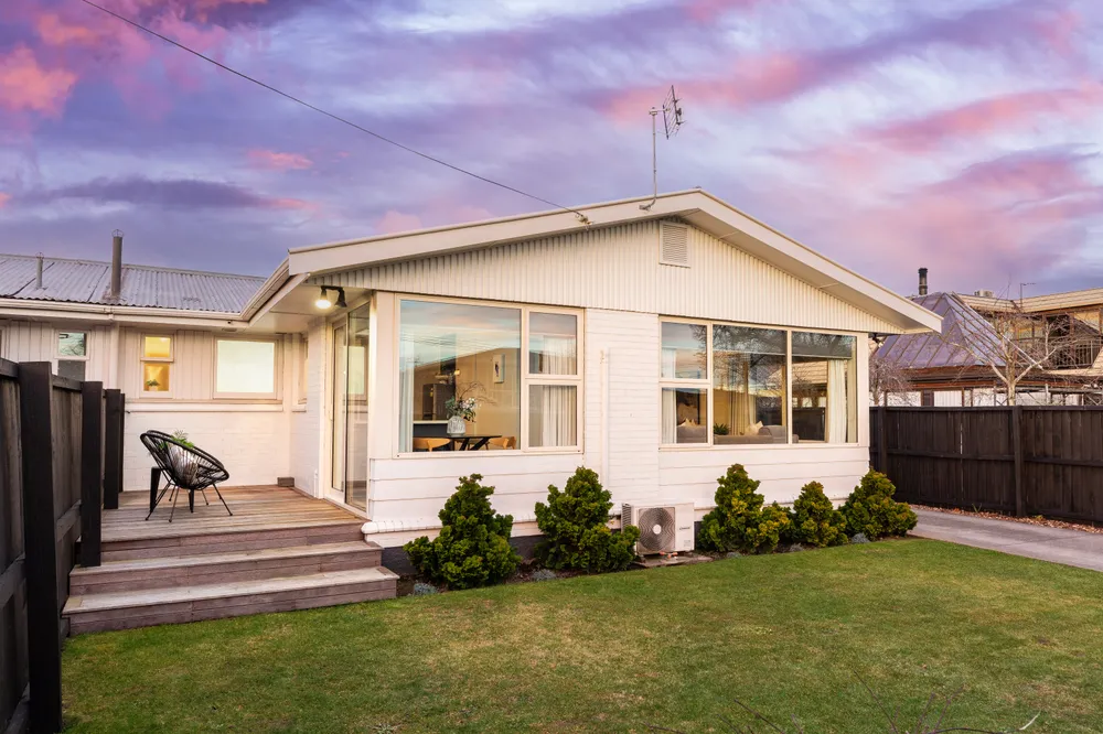 Photos of 2/4 Lansbury Avenue