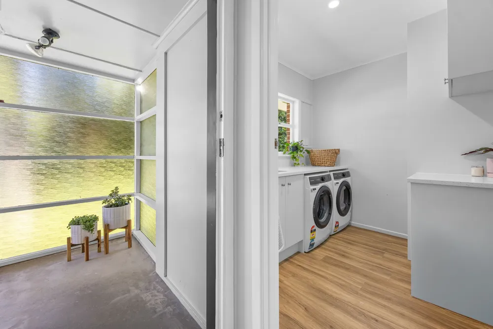 Photos of 41 Walpole Avenue