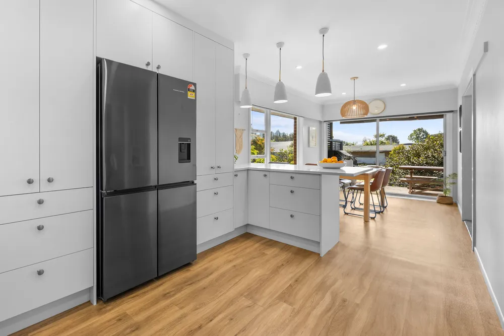 Photos of 41 Walpole Avenue