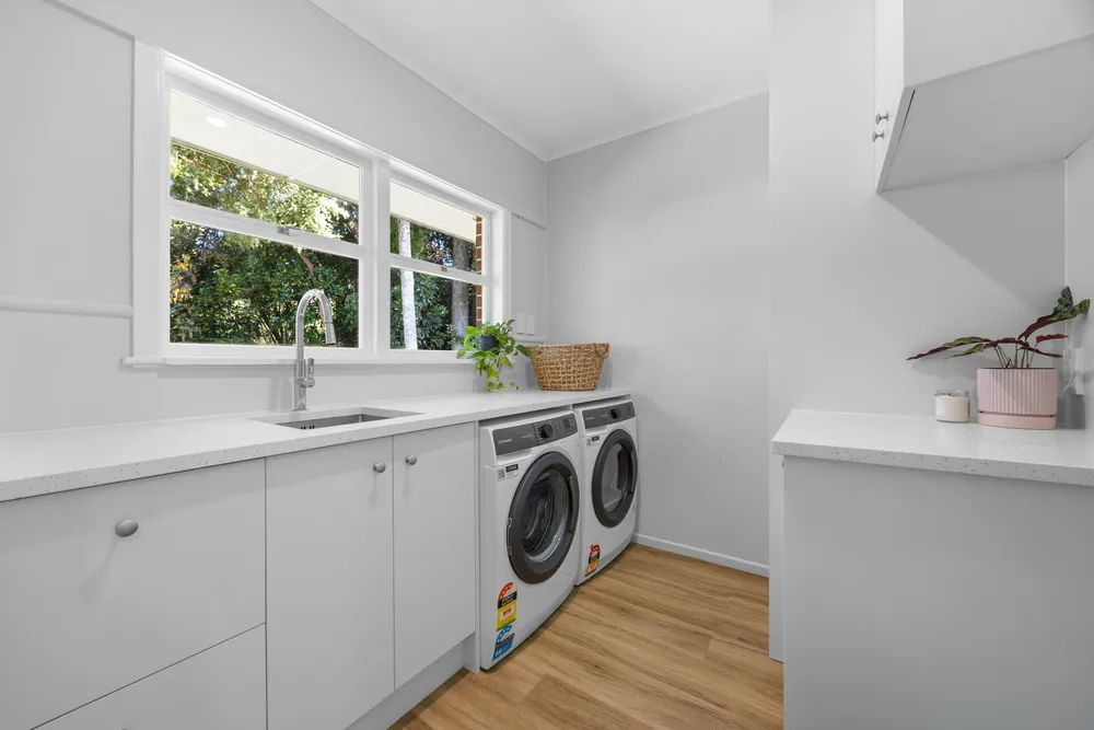 Photos of 41 Walpole Avenue