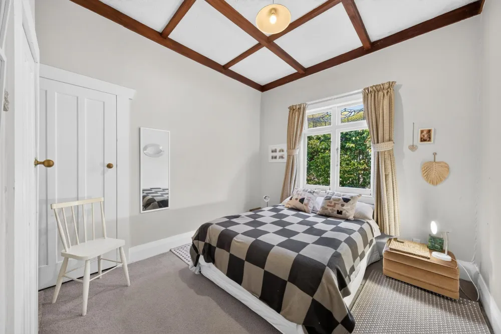 Photos of 14 Waiatarua Road
