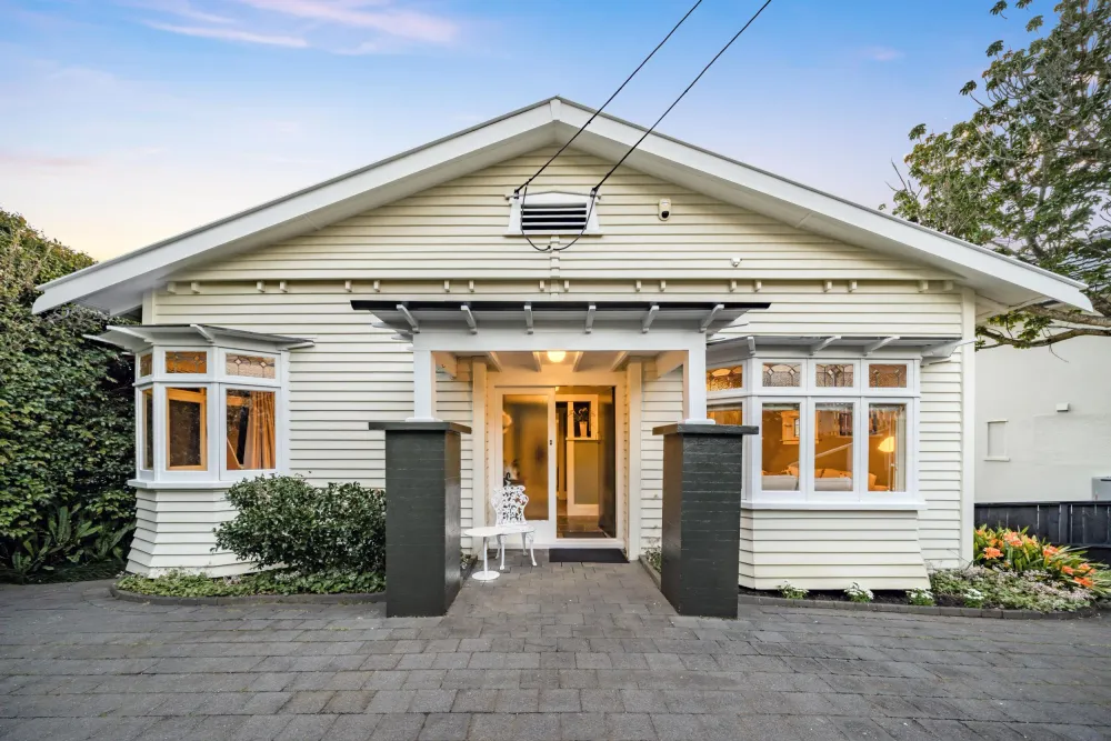 Photo of 14 Waiatarua Road, Remuera