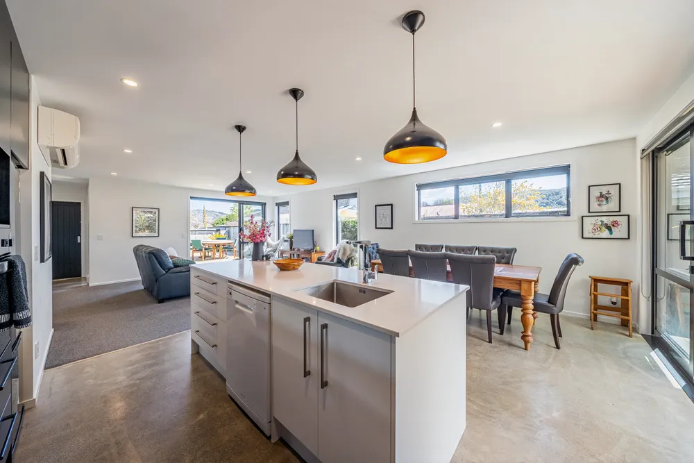 Photos of 46 Gibbons Street