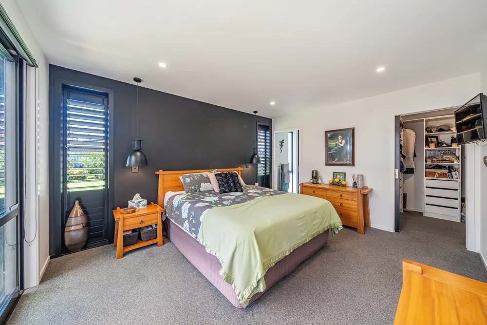 Photos of 46 Gibbons Street