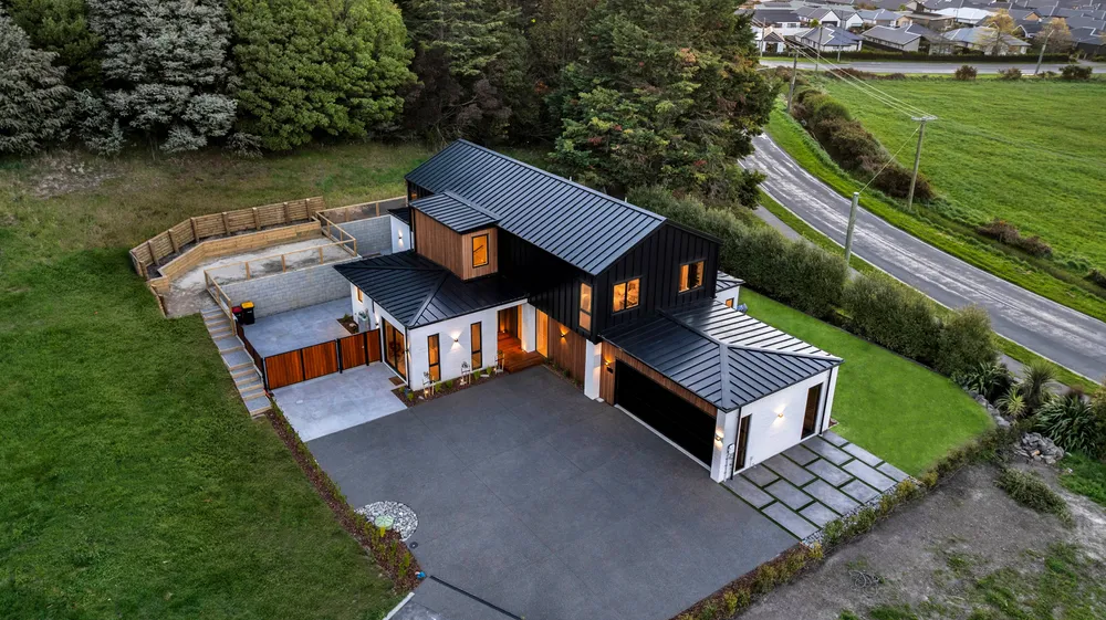 Photos of 8 Tui Vale Lane
