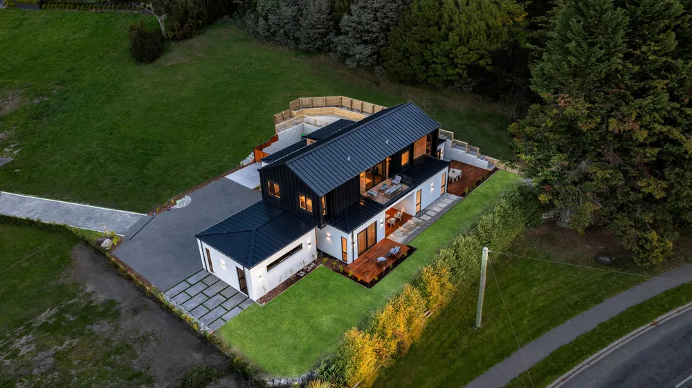 Photos of 8 Tui Vale Lane