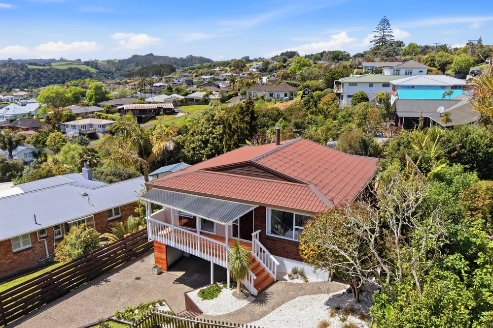 Photos of 2 Southgate Road