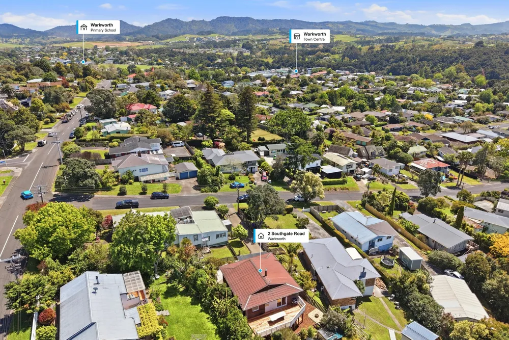 Photos of 2 Southgate Road