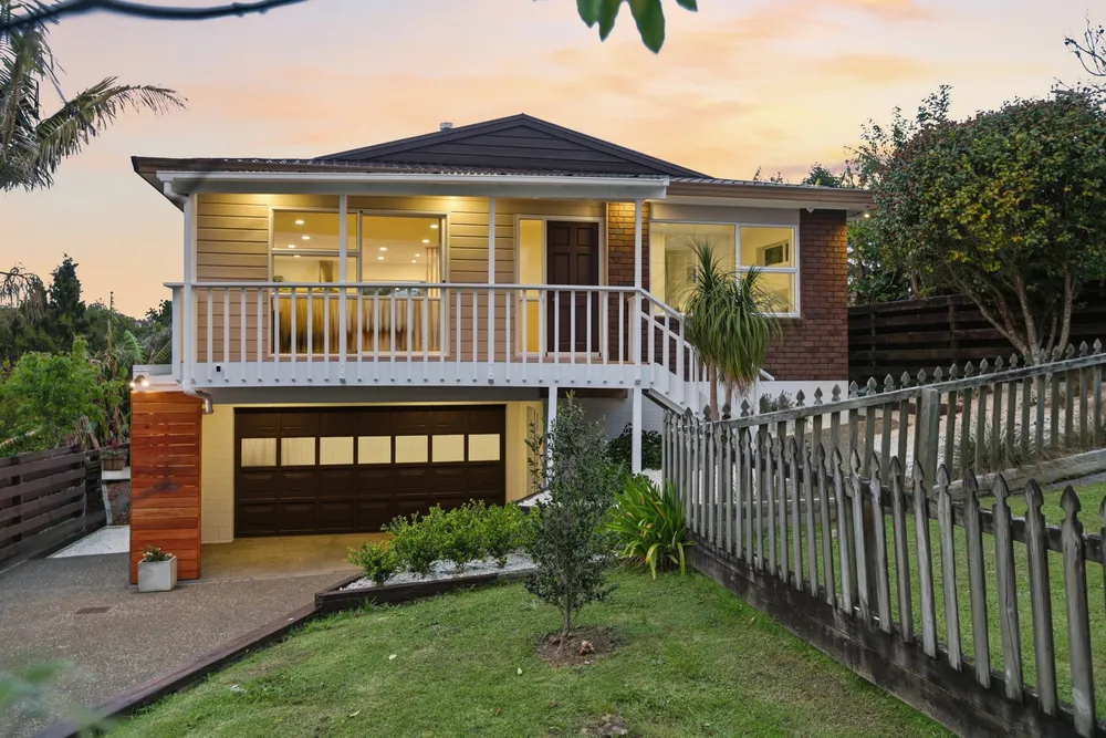 Photos of 2 Southgate Road