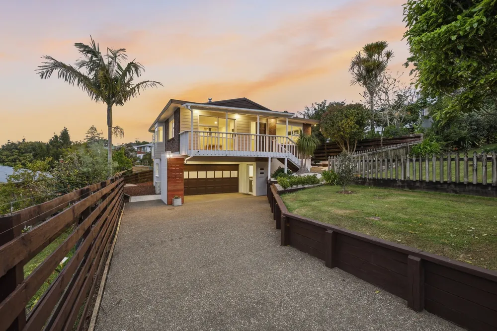 Photos of 2 Southgate Road