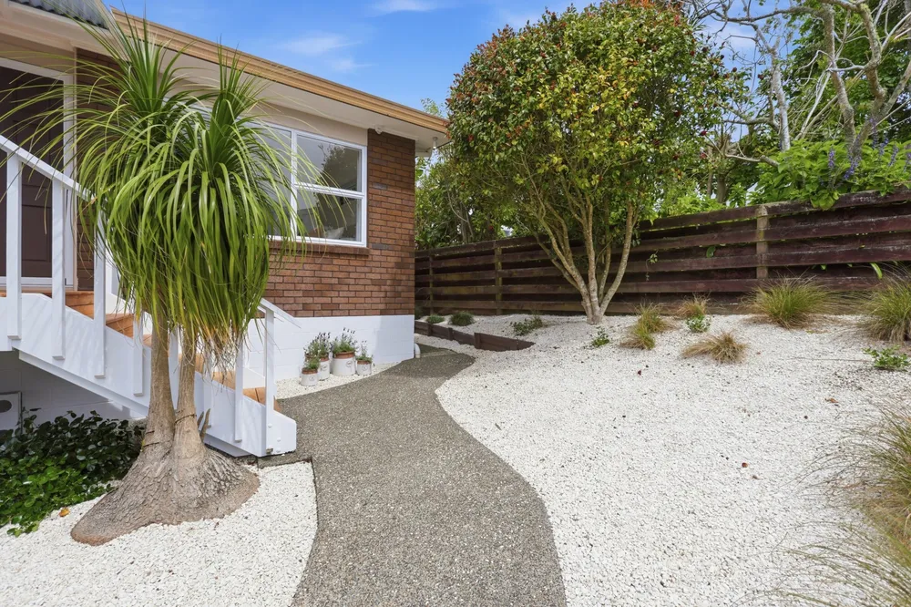 Photos of 2 Southgate Road