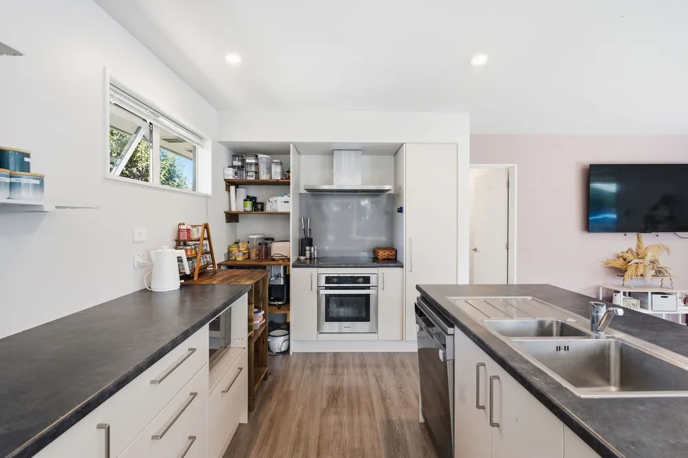 Photos of 58 Orrick Crescent