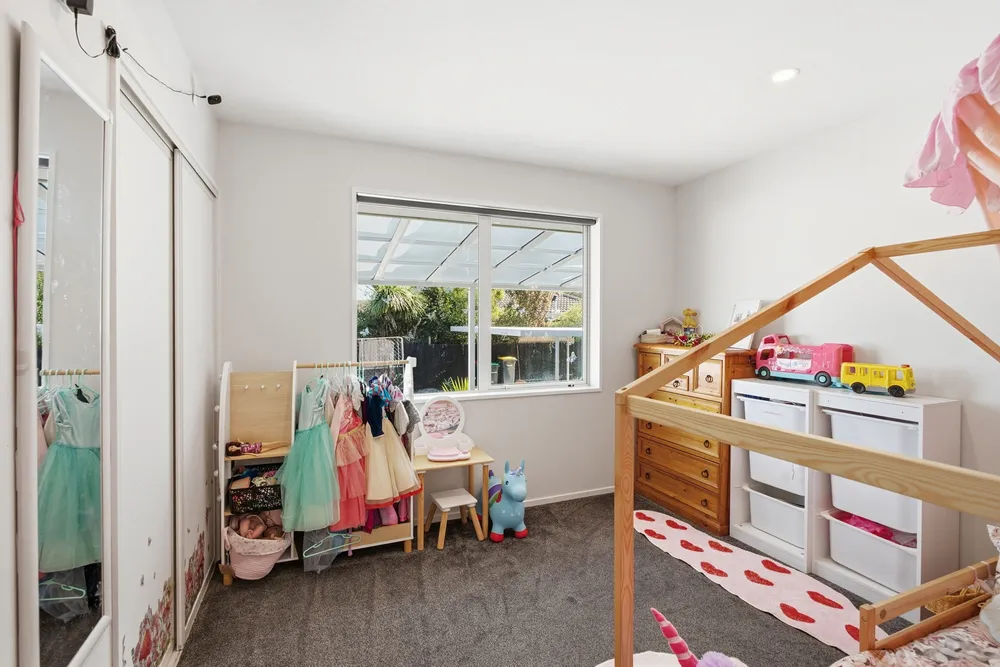 Photos of 58 Orrick Crescent