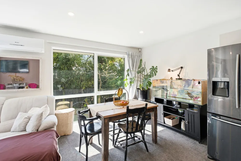 Photos of 58 Orrick Crescent