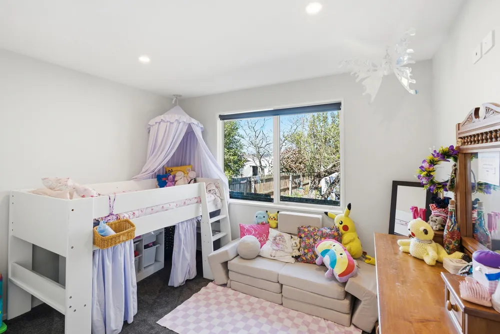 Photos of 58 Orrick Crescent