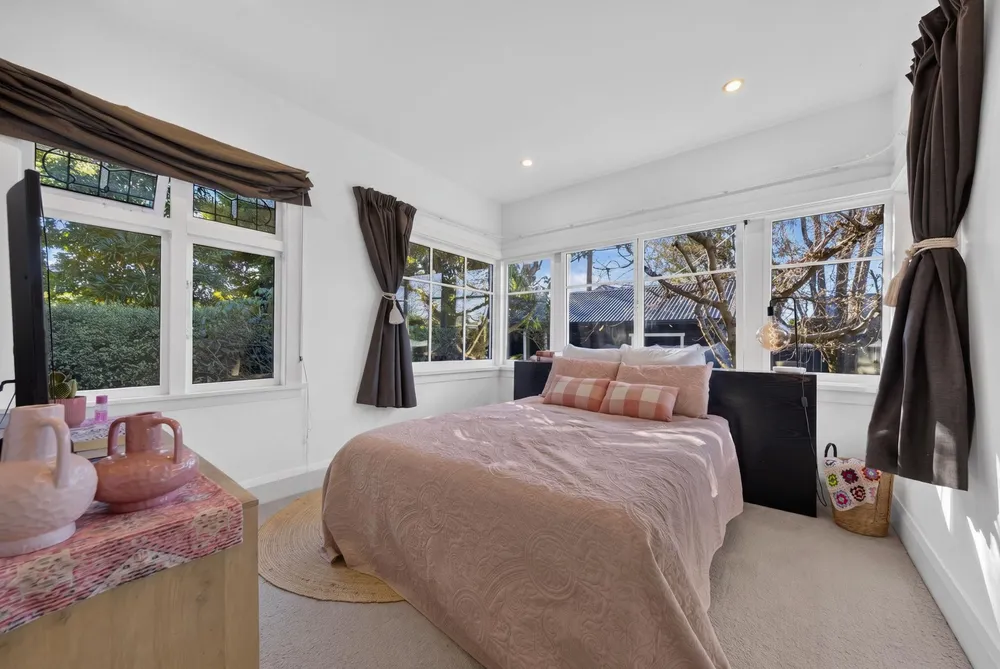 Photos of 117 Forfar Street