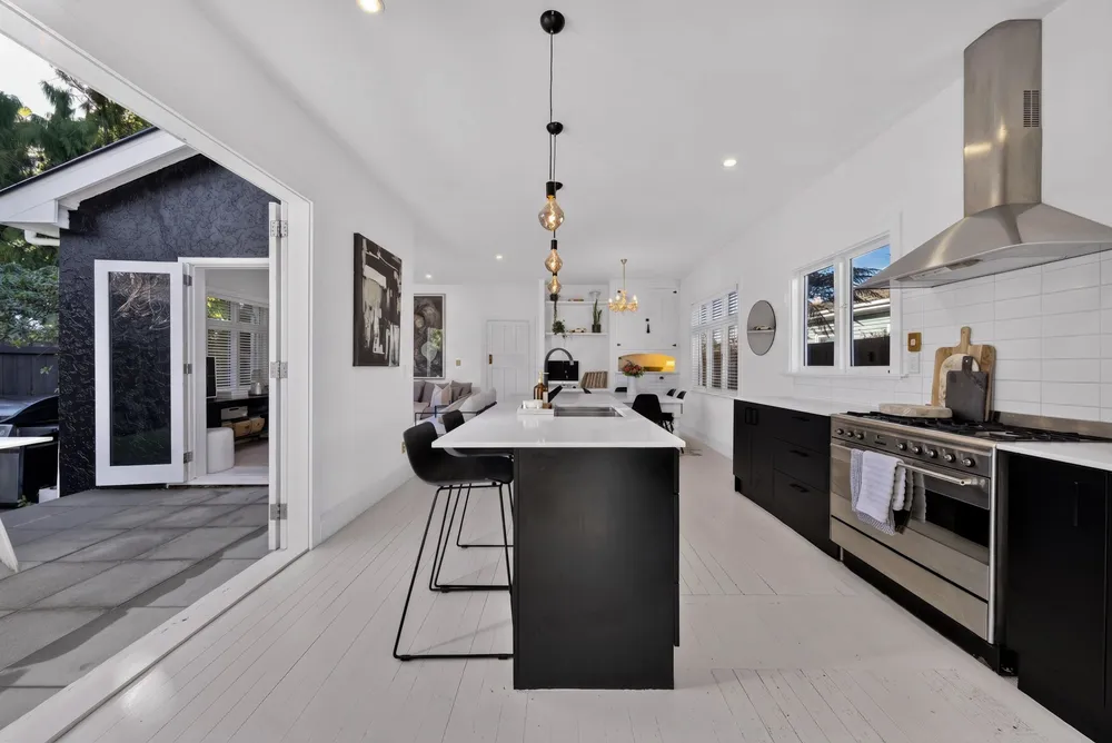 Photos of 117 Forfar Street