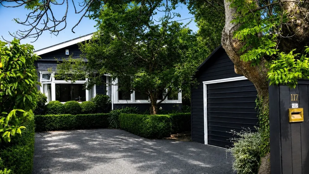 Photos of 117 Forfar Street