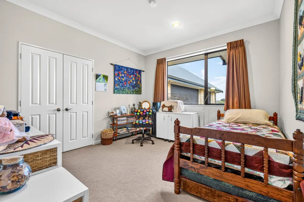 Photos of 50 Swan Road