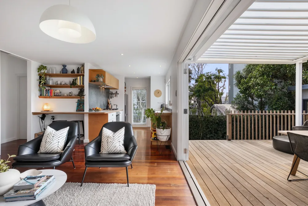 Photos of 25 Warnock Street